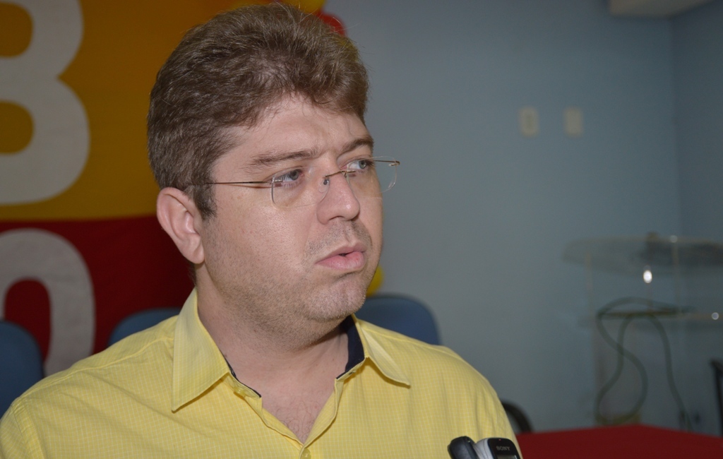 Deputado Rodrigo Martins participa do encontro