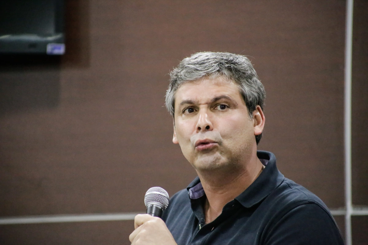 Senador Lindbergh Farias 