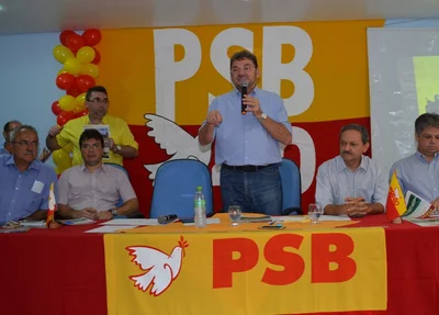 Wilson Martins abre encontro com saudação aos presentes