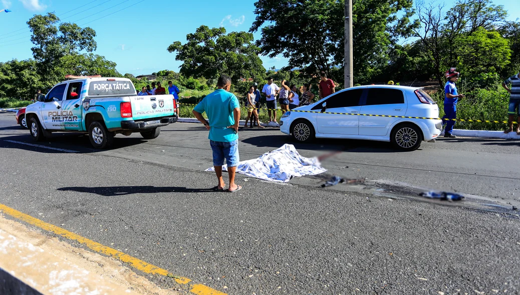 Parente das vítimas no local 