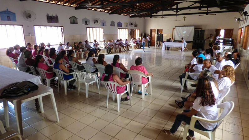Várias pessoas participaram do encontro