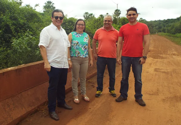 Henrique Pires e a prefeita Vilma Amorim em Esperantina
