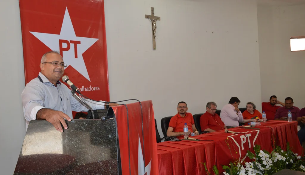 Zacarias Teixeira agradece apoio dos companheiros