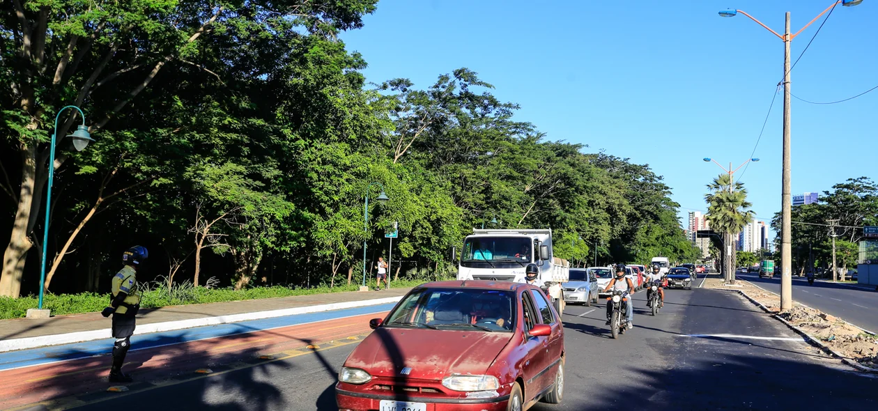 Avenida Marechal Castelo Branco  
