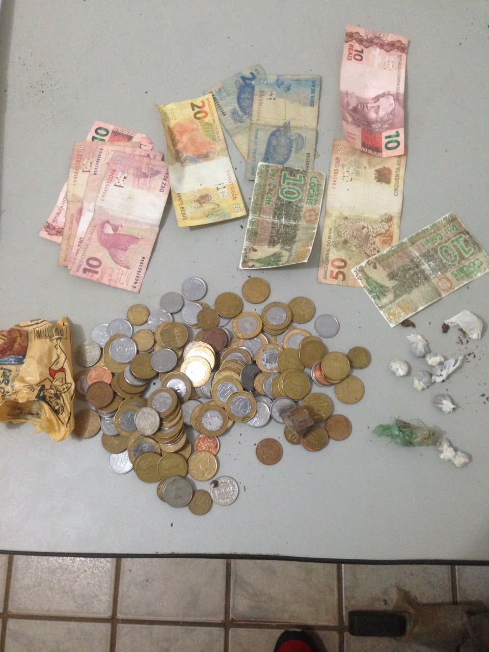 Material apreendido pela polícia