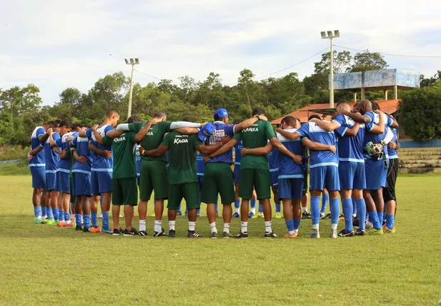 Nesta terça-feira o elenco foi submetido a um intenso teste de resistência.