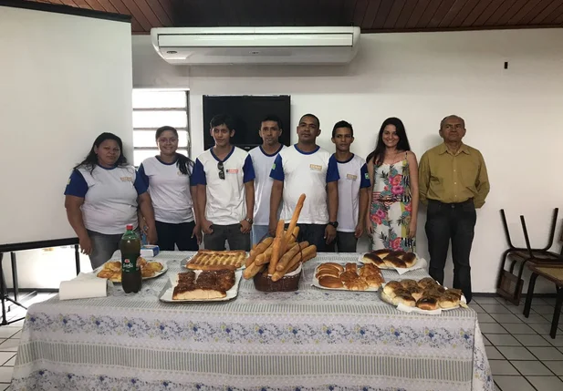 Encerramento do curso de padeiro e confeiteiro