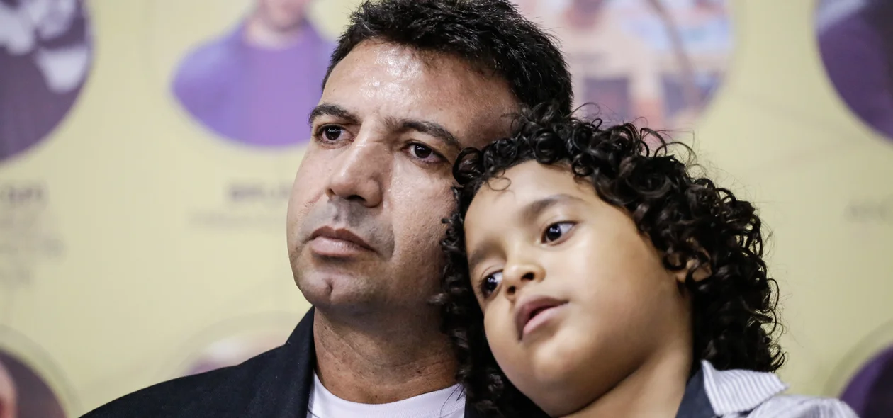 Alberonio Alves  e seu filho 