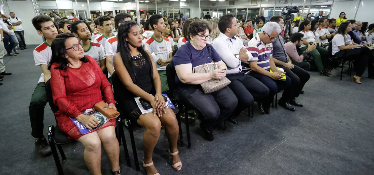 Lançamento do Livro Jacaré Bitonho