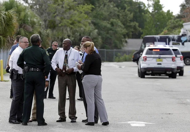 Polícia investiga tiroteio em Orlando