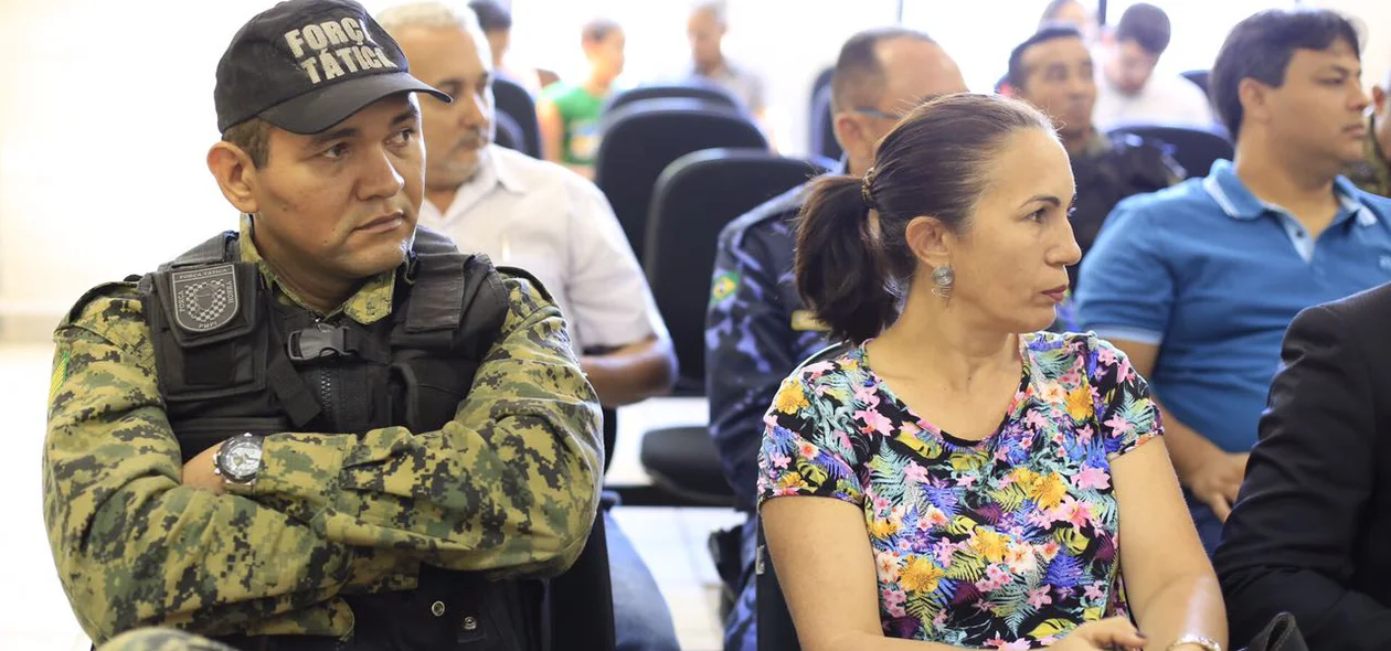 Policiais militares também participaram da audiência