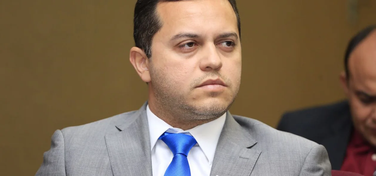 Delegado Carlos