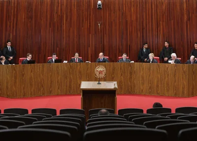 Vista geral do plenário no quarto dia do julgamento da chapa Dilma-Temer, no plenário do TSE