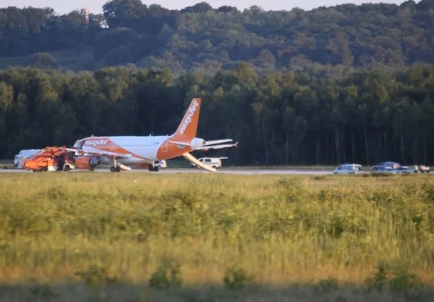 Avião da Easyjet fez um pouso de emergência no aeroporto de Colônia, na Alemanha
