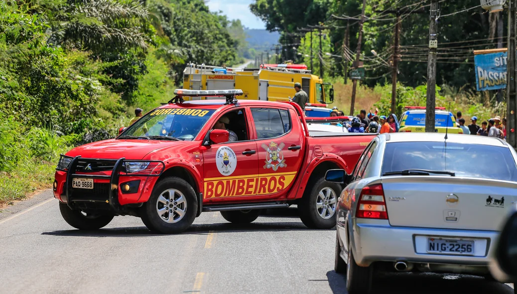 Corpo de Bombeiros esteve no local