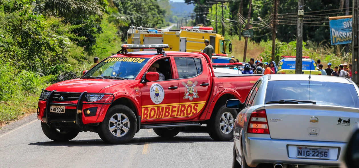 Corpo de Bombeiros esteve no local
