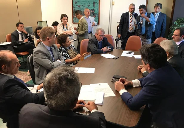Reunião de deputados e senadores
