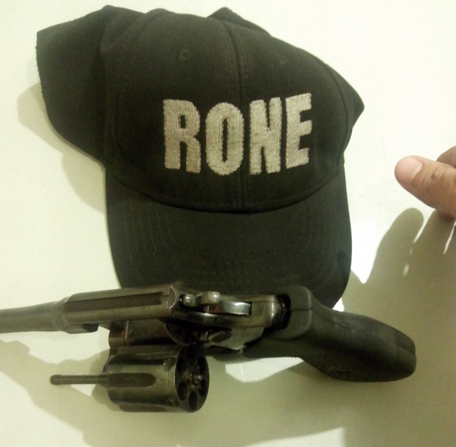 Arma encontrada pela PM em bar no bairro Lourival Parente