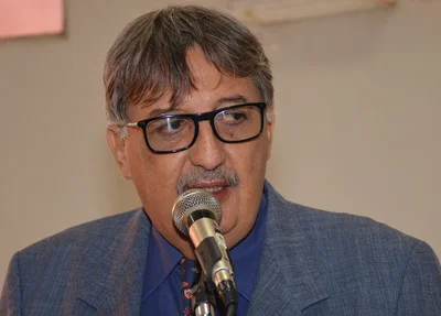 Carlos Luís foi um dos primeiros a discursar na sessão de ontem.
