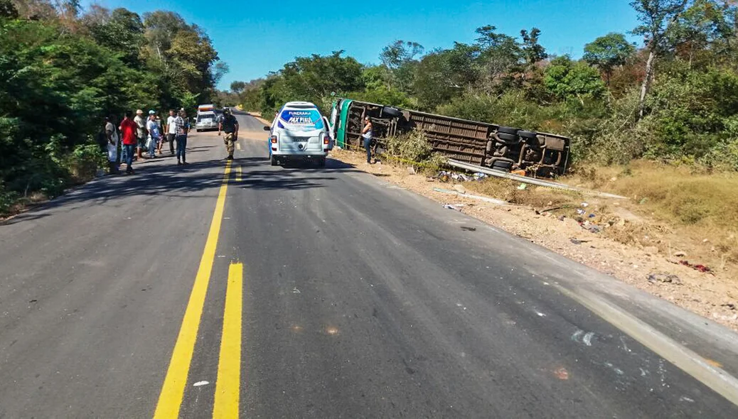 Acidente envolvendo ônibus 