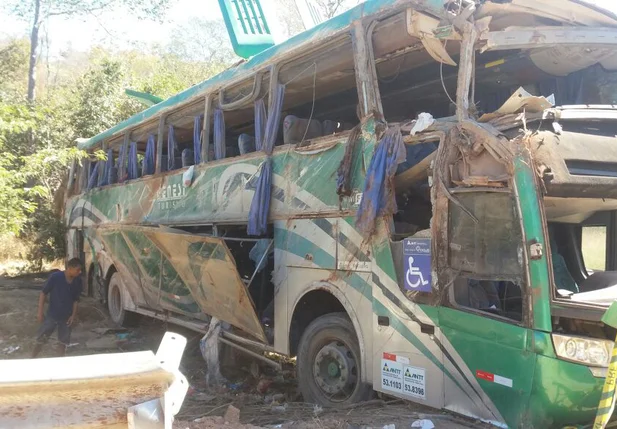 Ônibus da empresa Gênesis