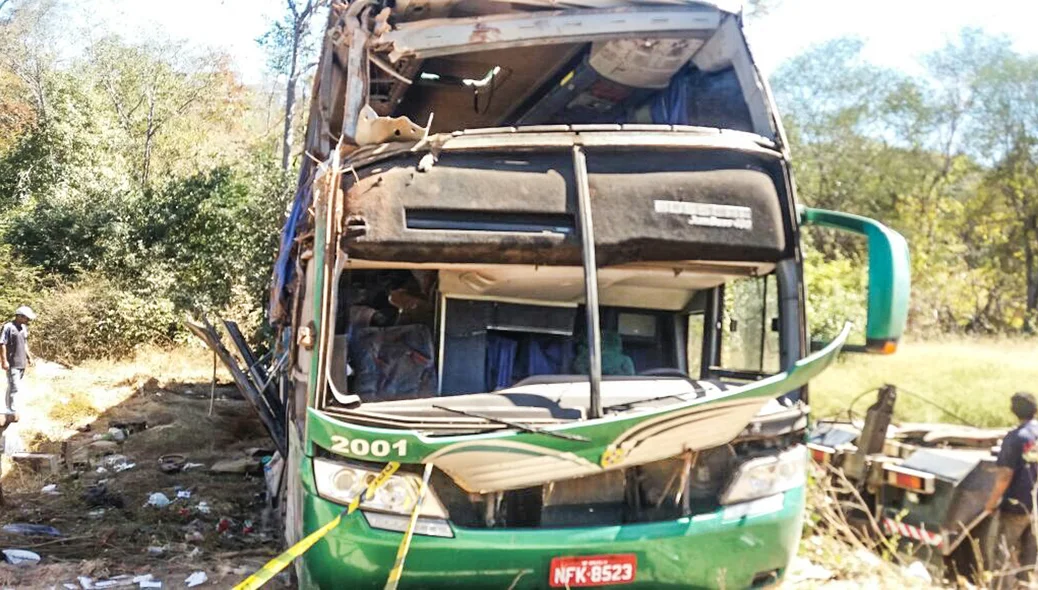 Ônibus que levava os passageiros
