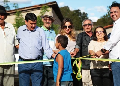 Wellington Dias entrega obras de mobilidade urbana em São João do Piauí