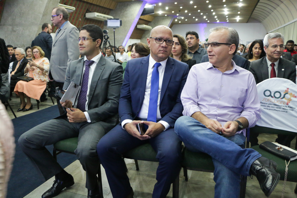 Prefeito Firmino Filho e Farnzé Silva