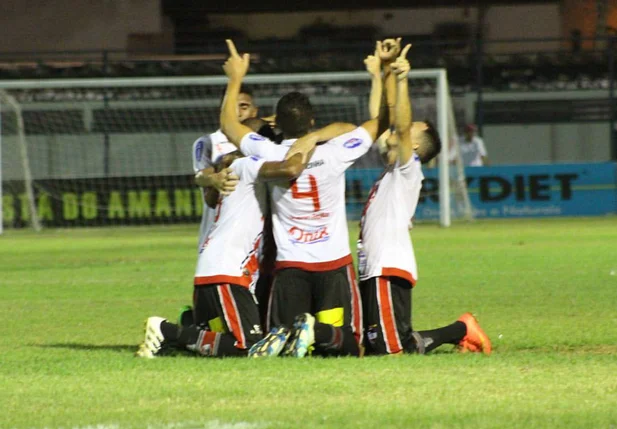 O River ficou a uma vitoria da classificação na competição