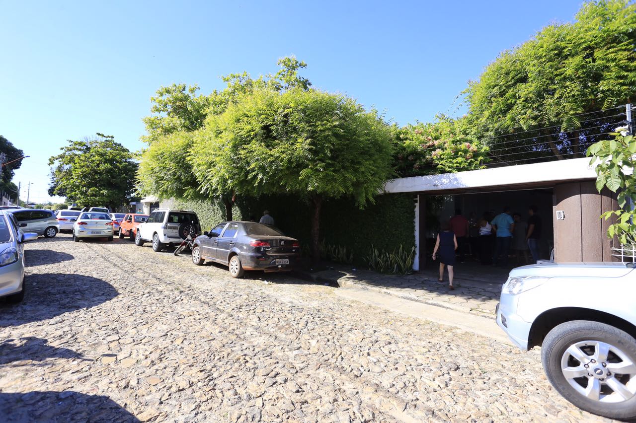 Residência onde está sendo velado