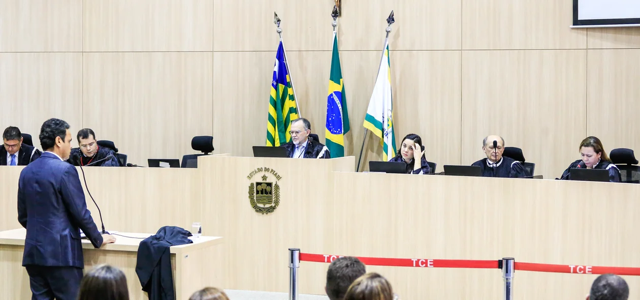 Gil Carlos durante seu pronunciamento