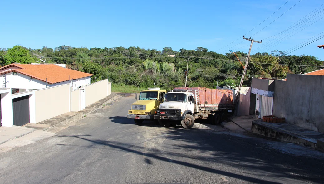 Outro caminhão foi chamado para remover a carga