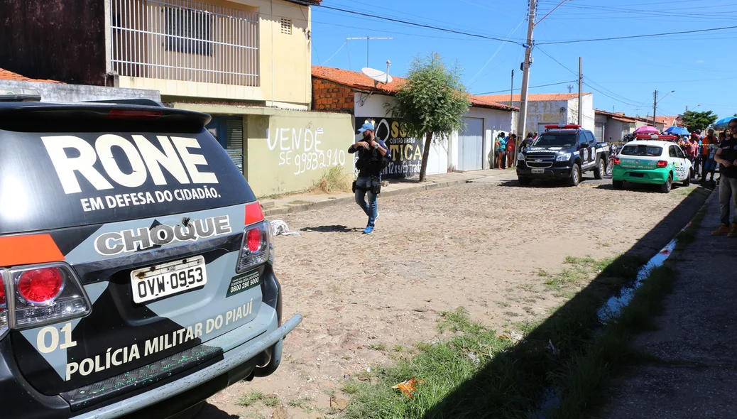 Polícia esteve no local