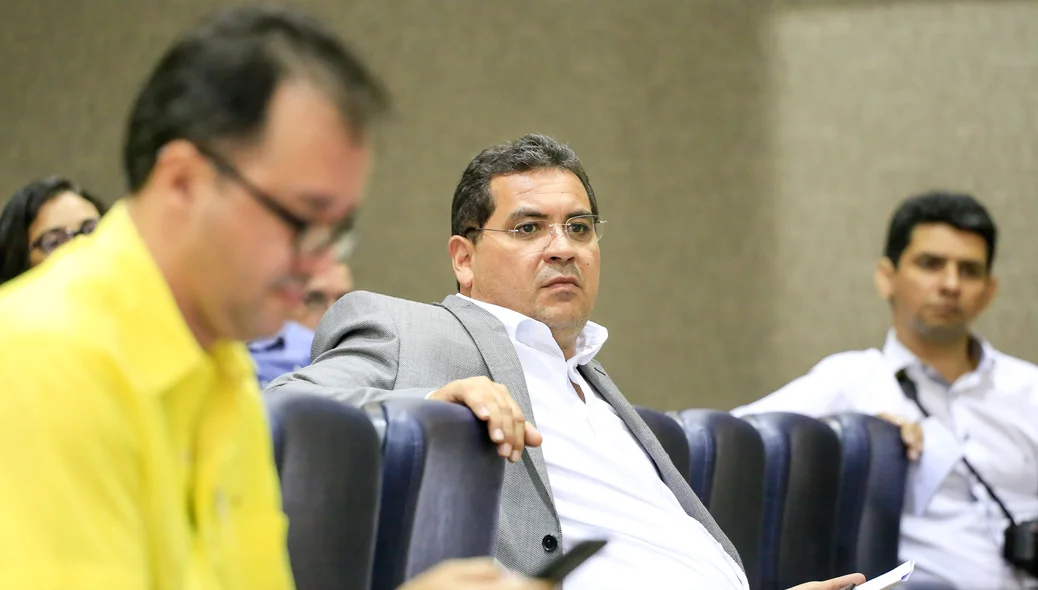 Prefeito de Demerval Lobão Júnior Carvalho