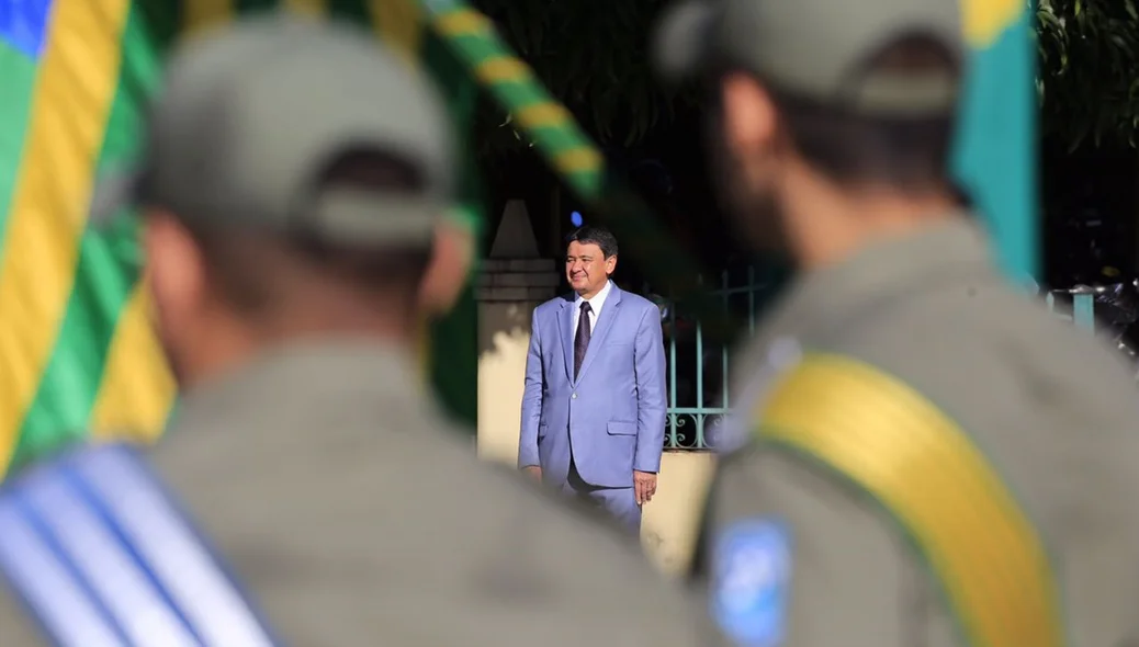 Governador Wellington Dias em solenidade da Polícia Militar