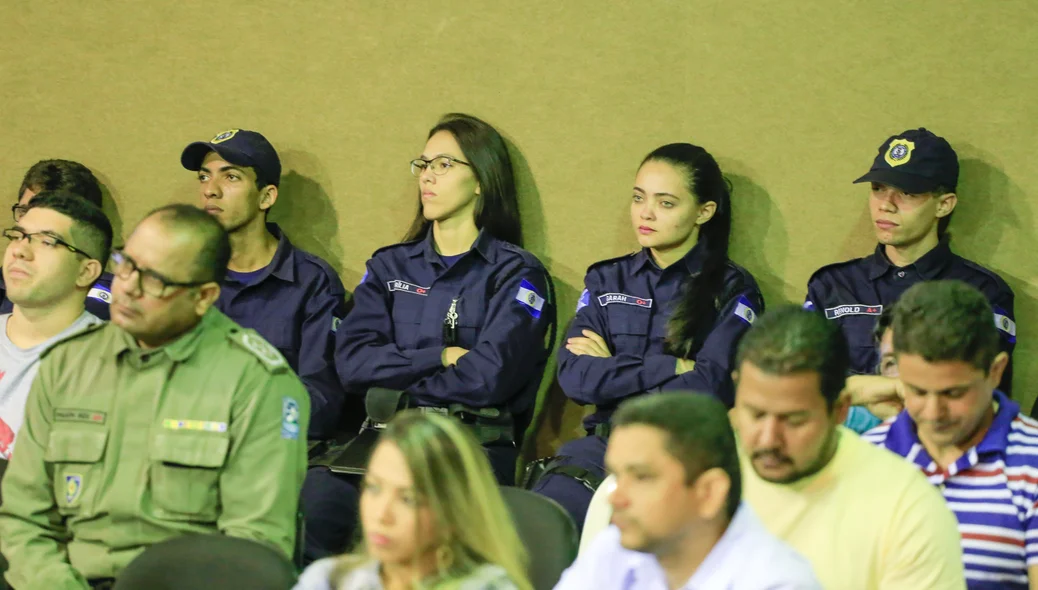 Guardas Municipais de Teresina participando do curso