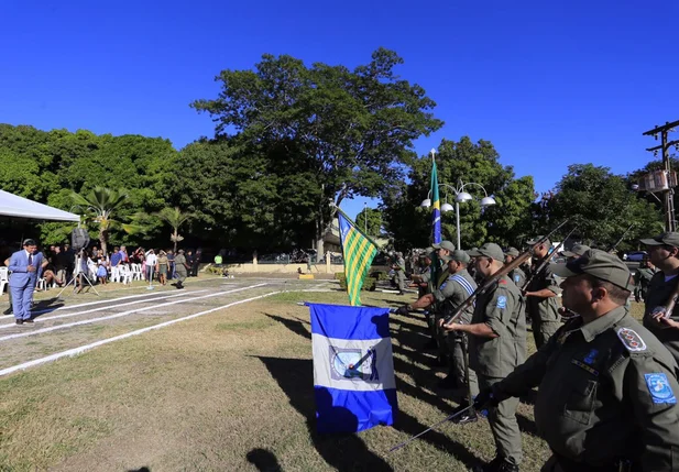 Polícia Militar promove 137 oficiais em comemoração aos 182 anos