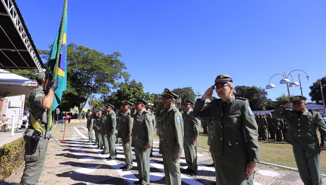 Policiais comemoram 182 anos da PM no estado