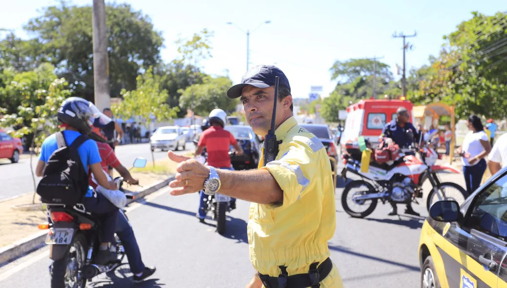 Strans controla o trânsito no local do acidente