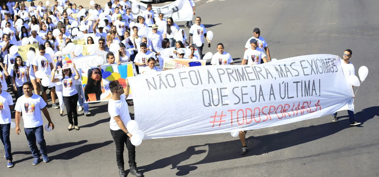 Caminhada partiu da Avenida Miguel Rosa