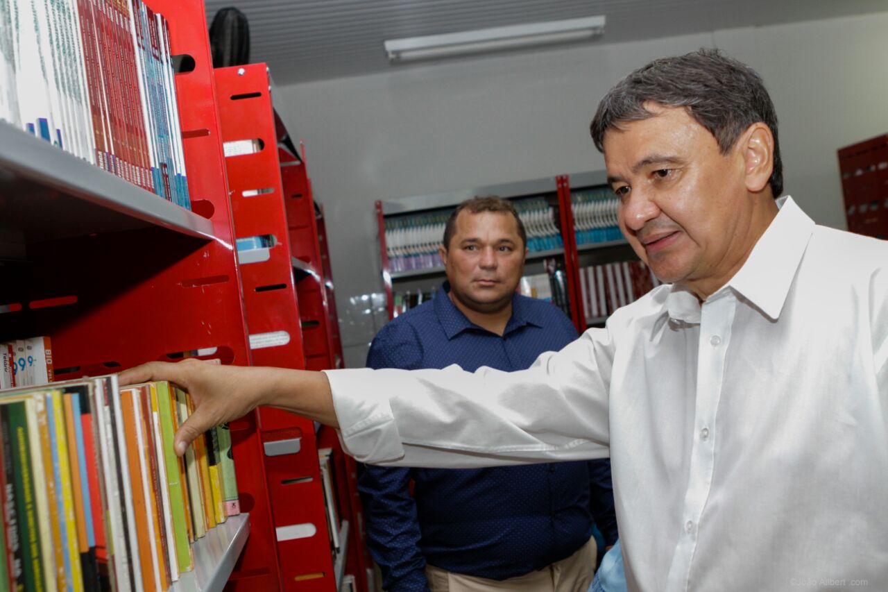Governador inaugura Unidade Escolar João Marinho Ribeiro em São João da Serra