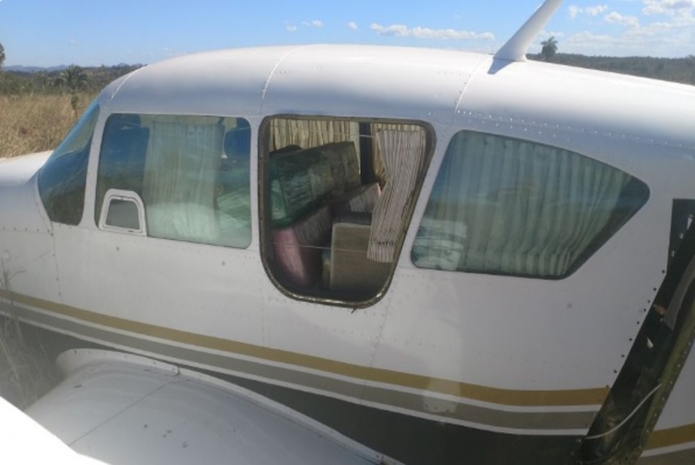 Avião carregado de cocaína interceptado pela FAB