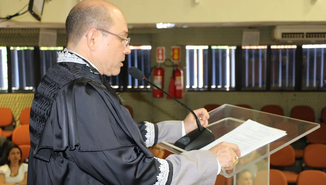 Pronunciamento de Paulo Roberto Barros