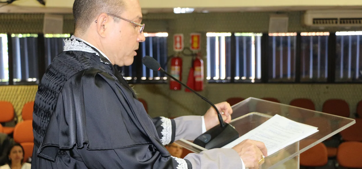 Pronunciamento de Paulo Roberto Barros
