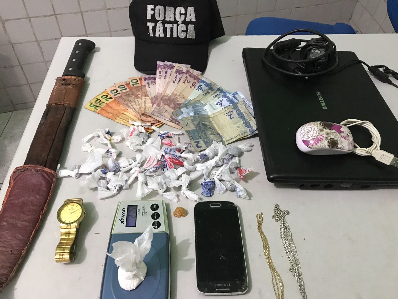 Objetos apreendidos pela Força Tática