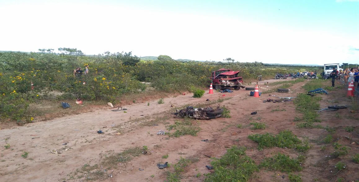 Motocicleta também se envolveu no acidente