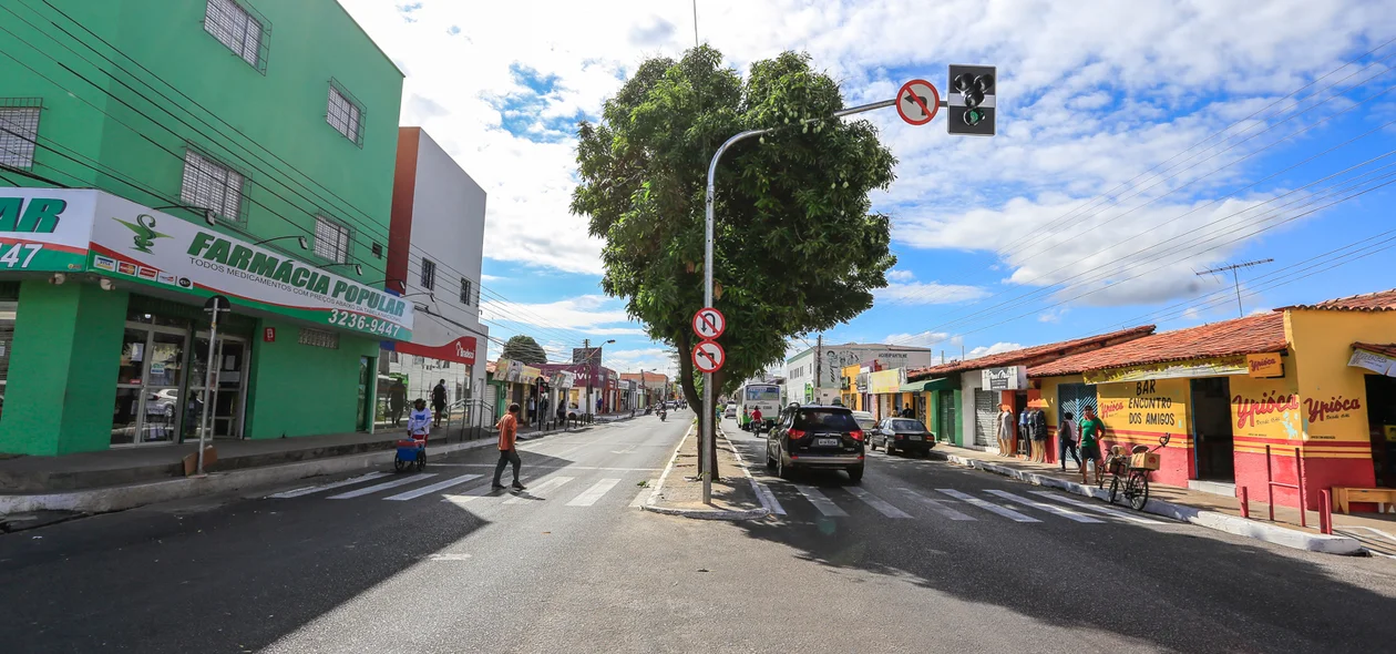 Avenida José Francisco de Almeida Neto