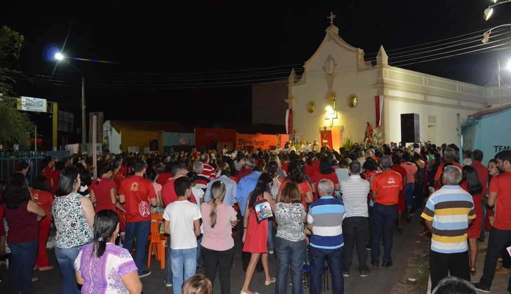 Festa do Sagrado Coração de Jesus atrai dezenas de picoenses