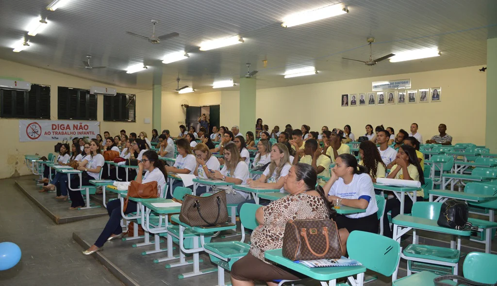 Conferência reúne representantes de vários setores