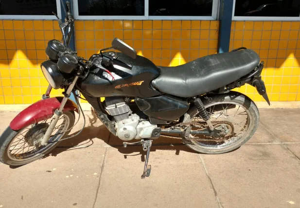 Moto apreendida pela PRF em Alegrete